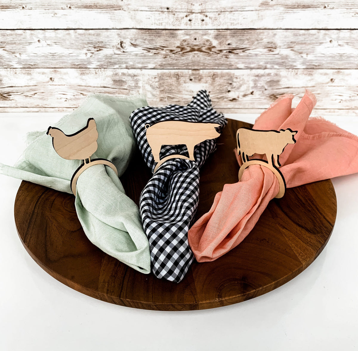 Farmhouse napkin rings, personalized wood farm animal napkin rings,  cow chicken pig, farm kitchen decor,  cow napkin ring, c