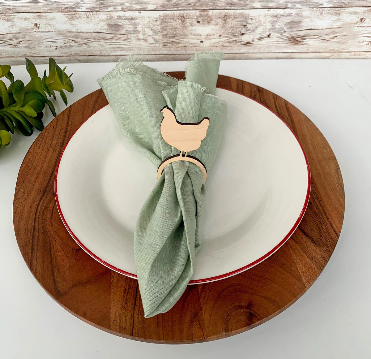 Farmhouse napkin rings, personalized wood farm animal napkin rings,  cow chicken pig, farm kitchen decor,  cow napkin ring, c